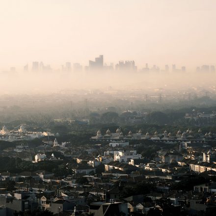 Decarbonising healthcare